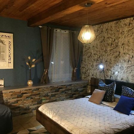 Domaine Jeanne D'Arc Bed & Breakfast Valhuon Exterior photo
